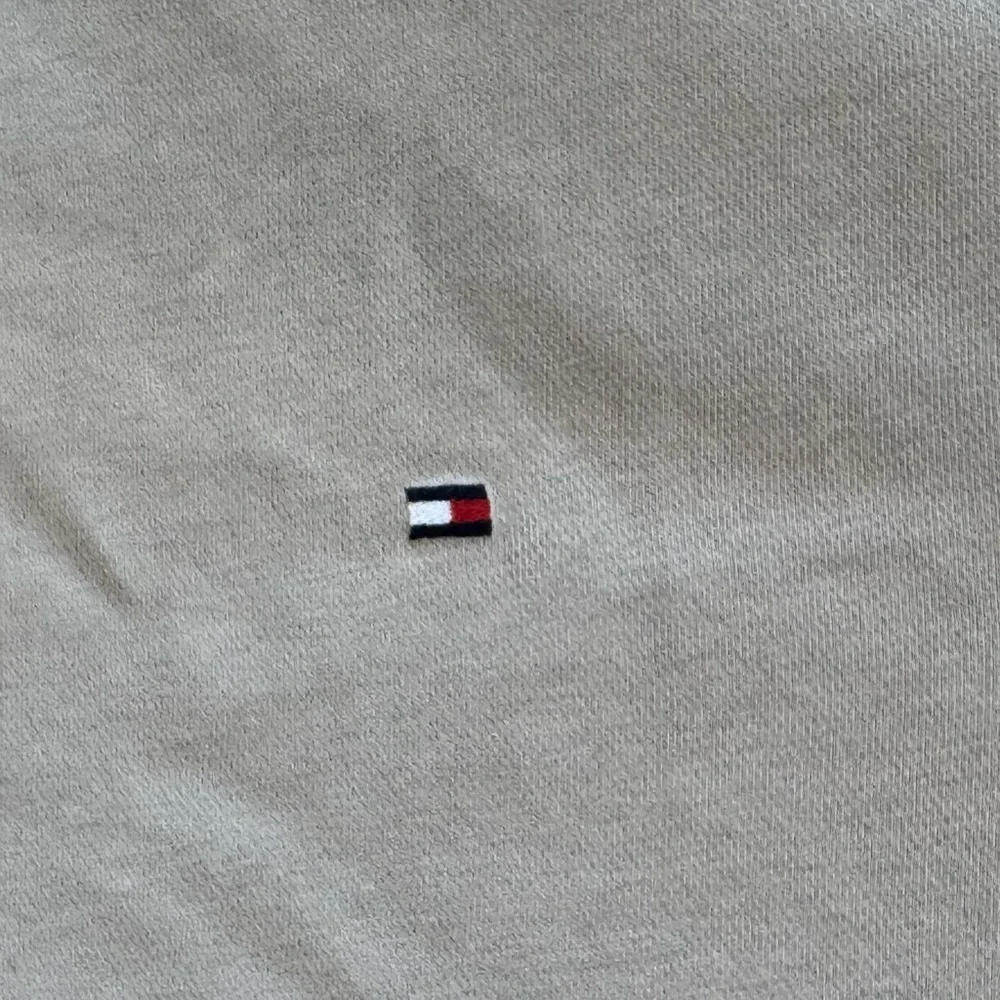 Tommy Hilfiger Classic Crewneck Tan Sweatshirt XXL Regular Fit YuppyCore